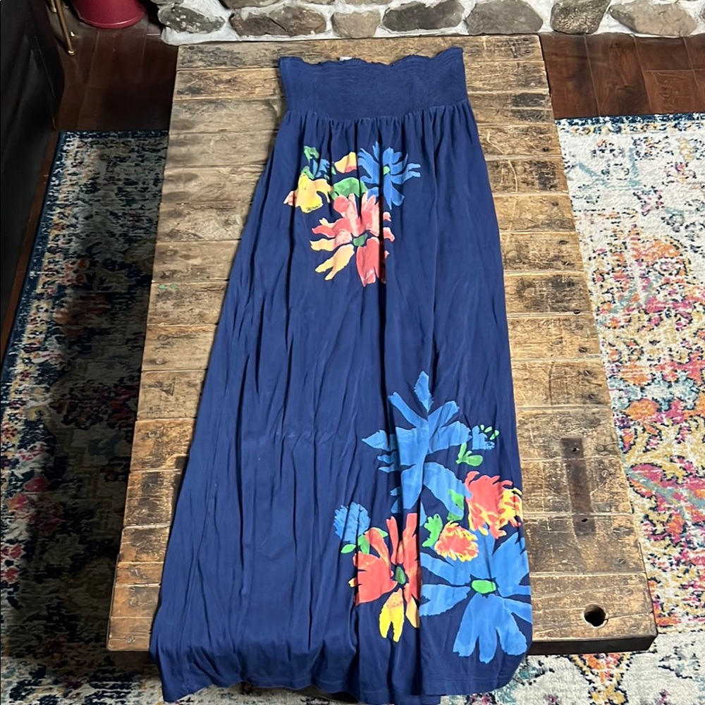 Women's Navy Floral Maxi Skirt - Strapless Smocked top medium